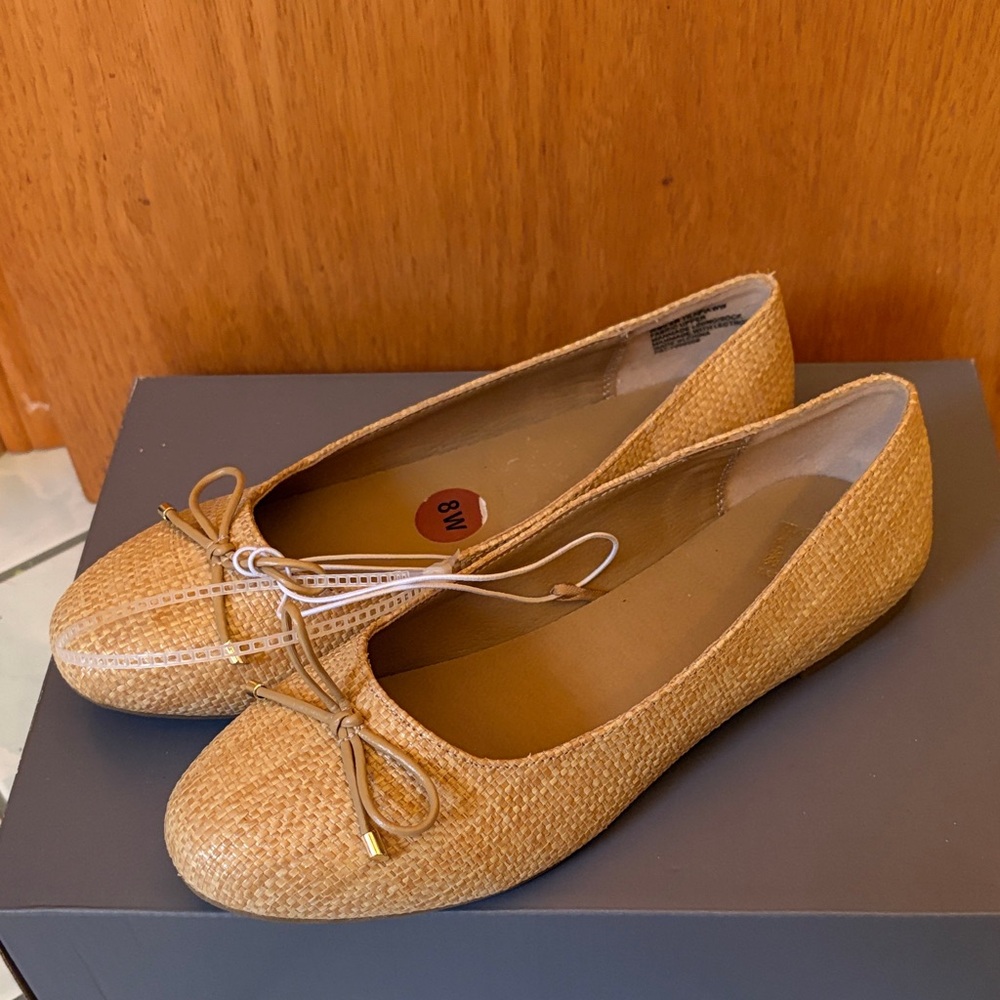 Report Tan Ballet Flats